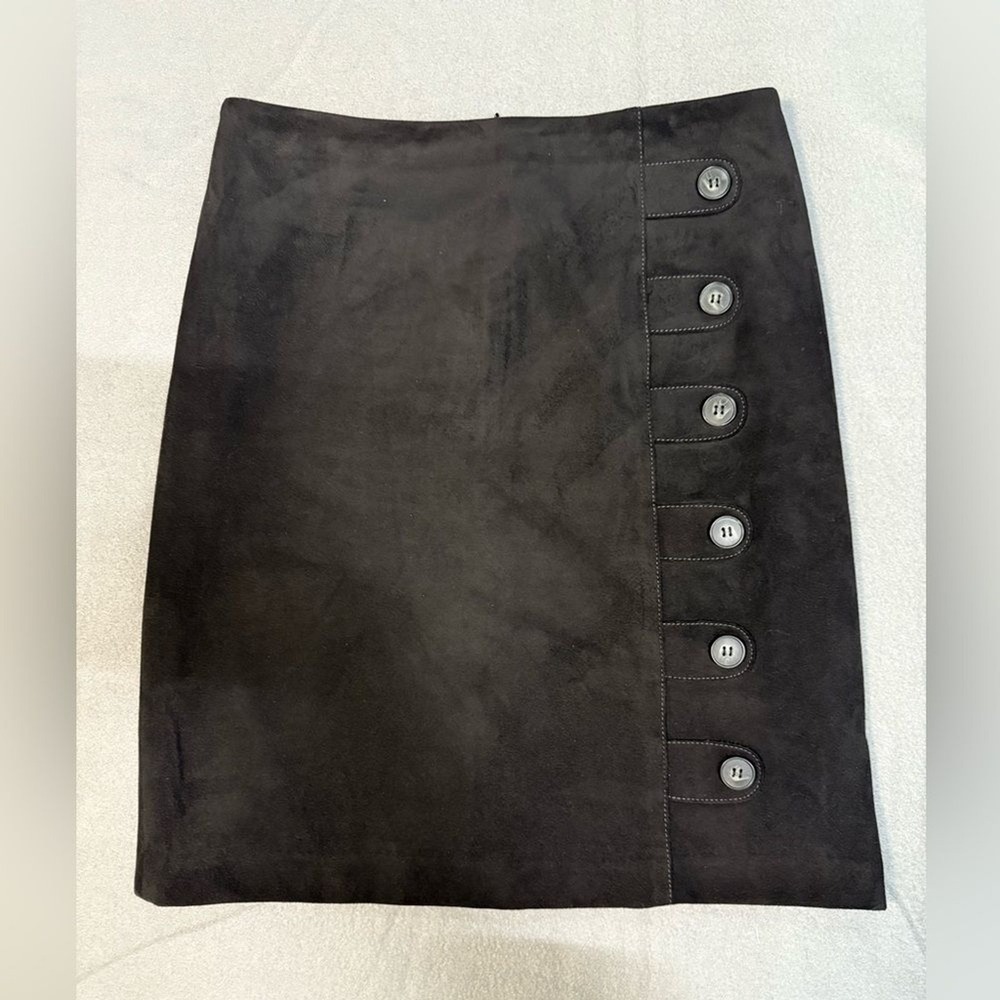 J. McLaughlin Faux Suede Stretch Pencil Skirt Black Back Zip Classic Line Size 2